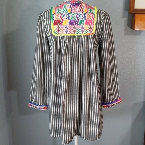 Velzera Pompom Tunic - Picture 6 of 8